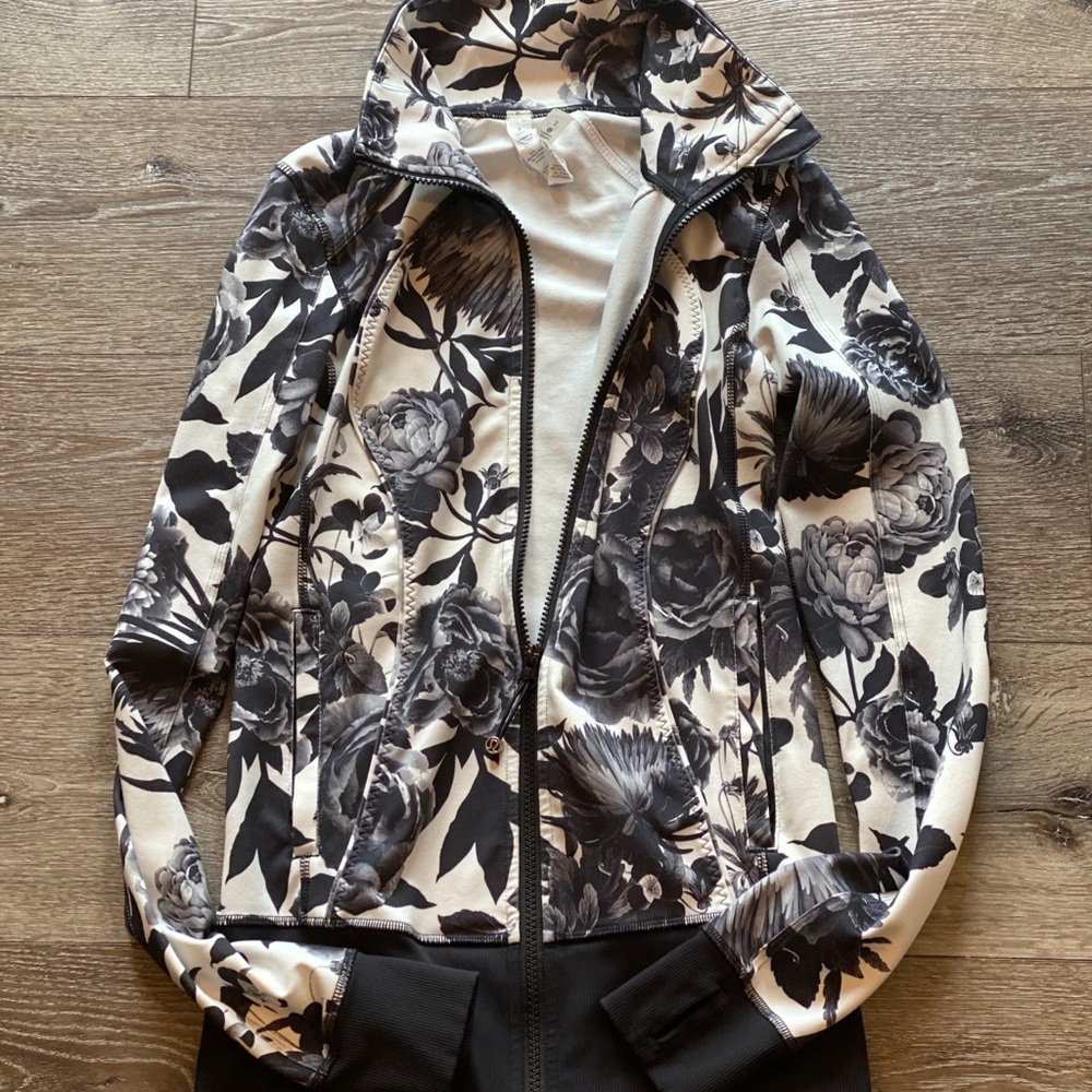 Lululemon Floral Jacket - Picture 3 of 4